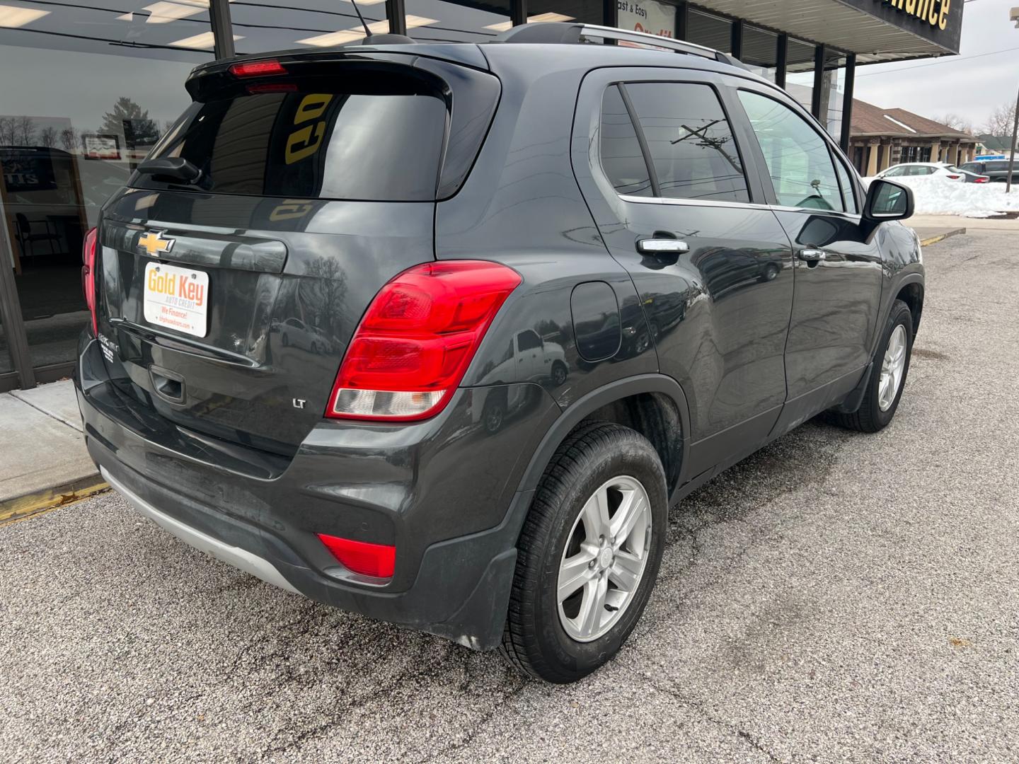 2017 Gray Chevrolet Trax LT AWD (3GNCJPSB2HL) with an 1.4L L4 DOHC 16V engine, 6A transmission, located at 1633 W Kimberly, Davenport, IA, 52806, (563) 323-5341, 41.559456, -90.598732 - Photo#3